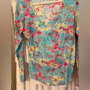 Lilly Pulitzer size large long sleeve T-shirt